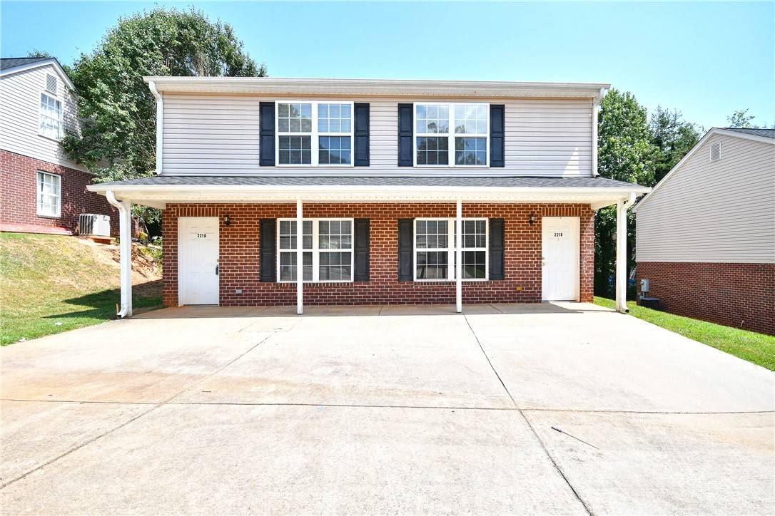221 Springfield CIR, Easley, SC 29642
