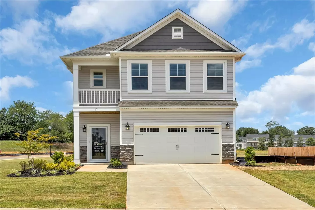 Easley, SC 29642,101 Brown CIR