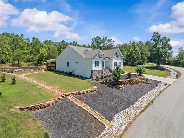 Westminster, SC 29693,434 Twin View DR