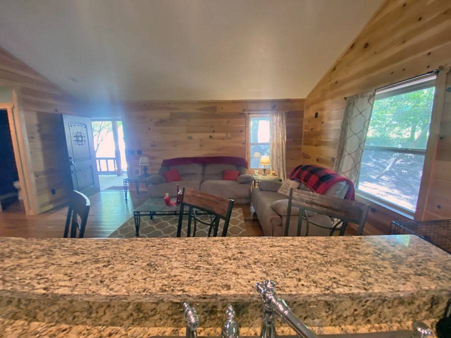 Lavonia, GA 30553,200 Lake View DR