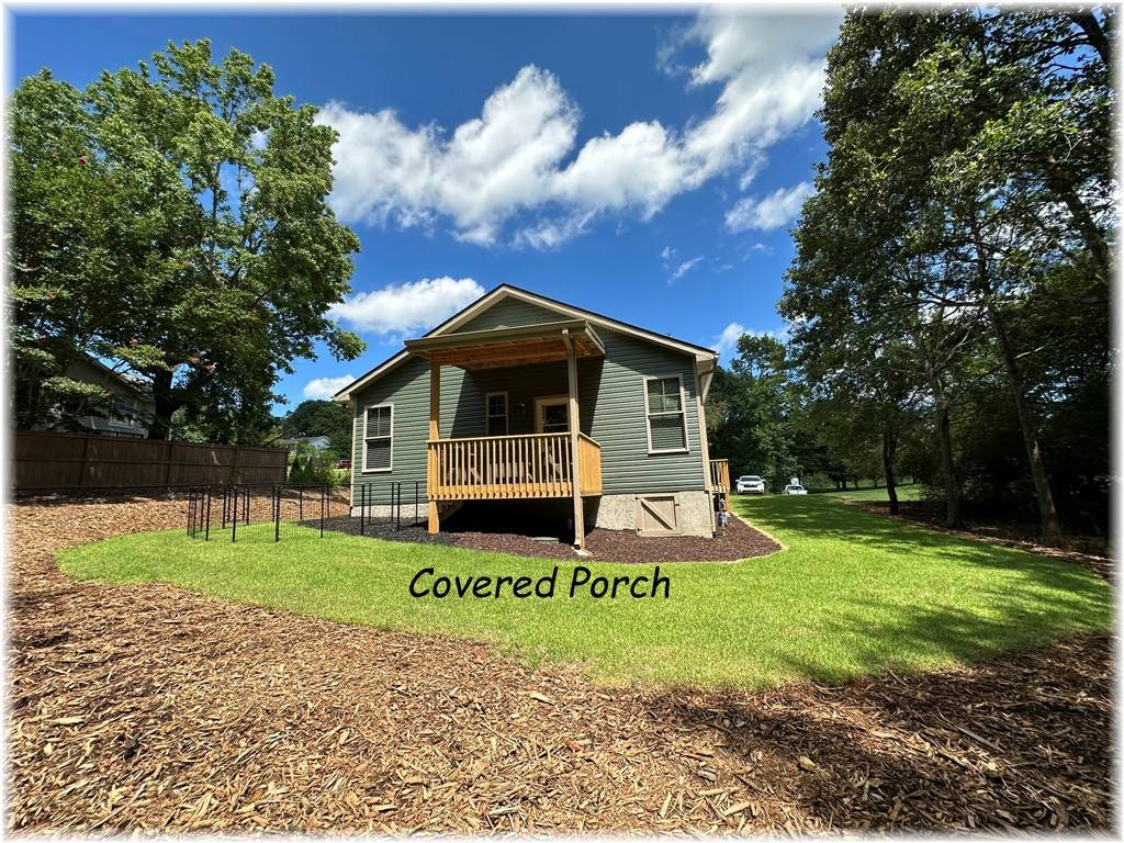Seneca, SC 29672,832 White Oak Hill DR