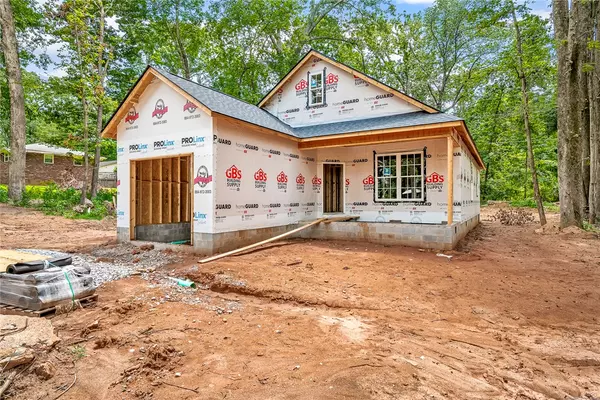 216 Cloverhill DR, Anderson, SC 29624