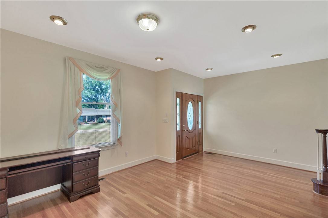 Anderson, SC 29621,1000 Meadow LN