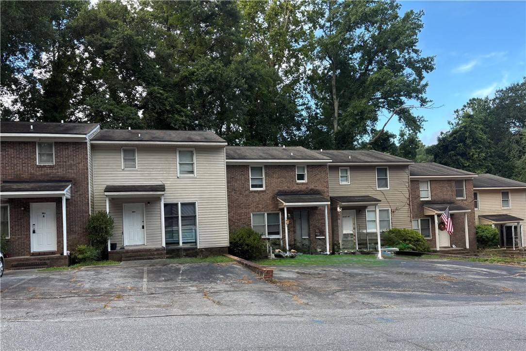 900-F Creekside DR, Clemson, SC 29631