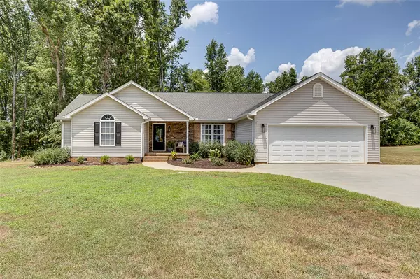 108 Toliver LN, Anderson, SC 29626