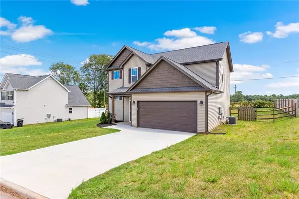 Easley, SC 29640,121 Sherwood RD