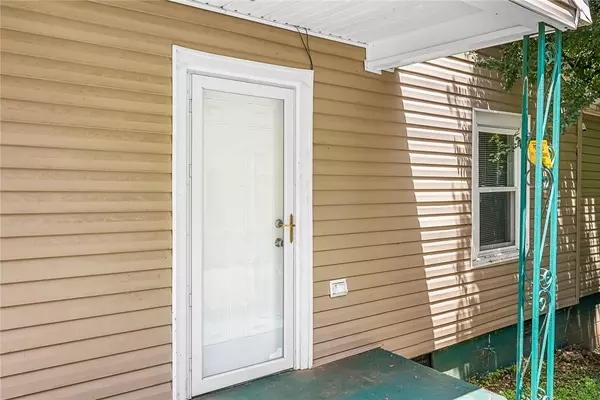 Anderson, SC 29624,921 E Market ST
