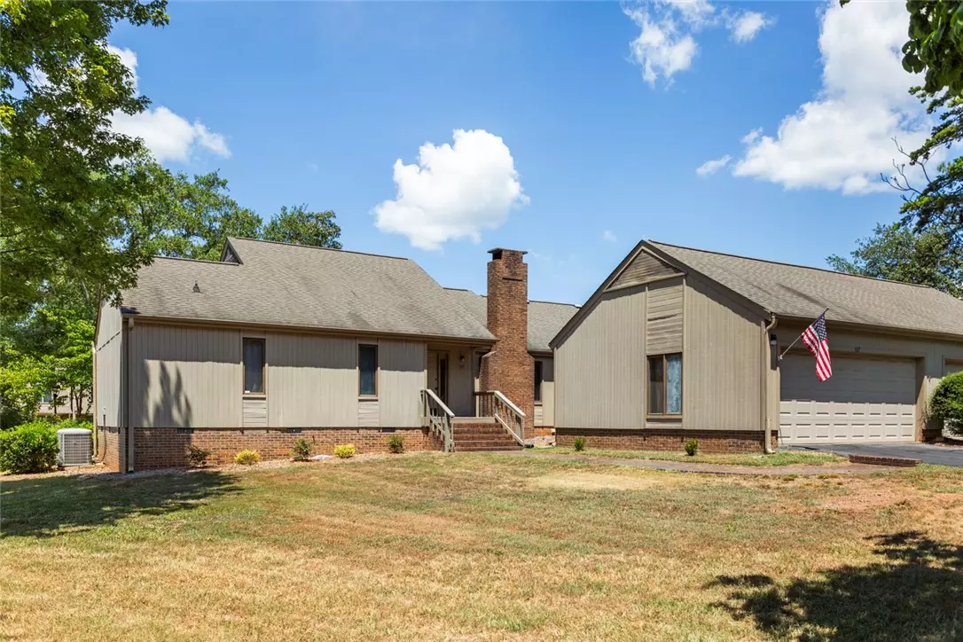 Clemson, SC 29631,117 Riverpoint DR