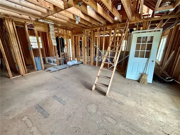 Iva, SC 29655,70 Martin Webb WAY