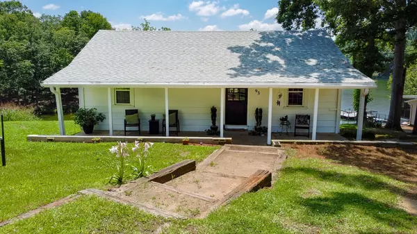 Abbeville, SC 29620,93 Parnell RD
