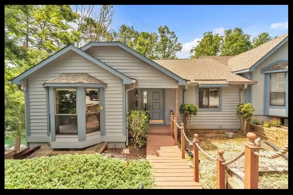 153 Deck House LN #A, Salem, SC 29676