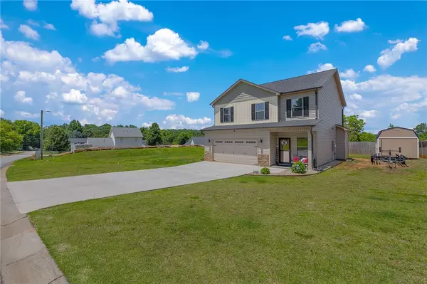 105 Hershey DR, Piedmont, SC 29673