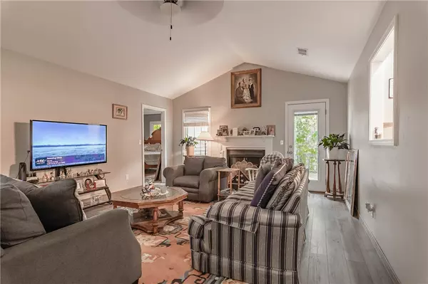 Greenville, SC 29615,2001 Pelham RD #28