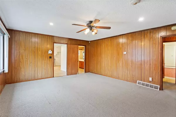 Seneca, SC 29678,213 Friendship RD