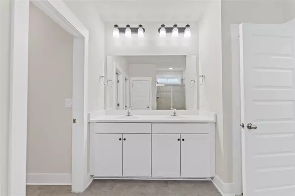 Williamston, SC 29697,5314 Midway RD