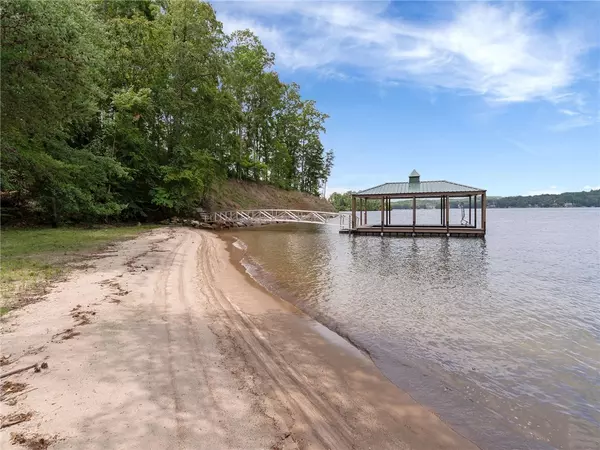 Six Mile, SC 29682,230 Sandy Hollow CT