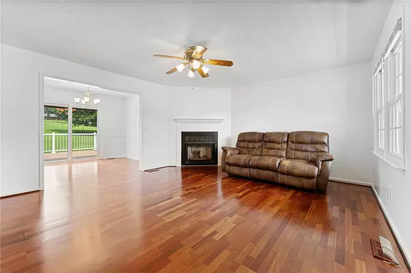 Easley, SC 29640,144 Fernwood DR