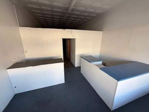 Seneca, SC 29678,110 E N 1st ST