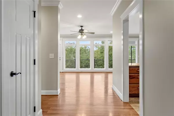 Easley, SC 29642,137 Crawford Lake DR