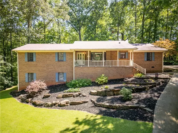 Westminster, SC 29693,910 Chickasaw DR