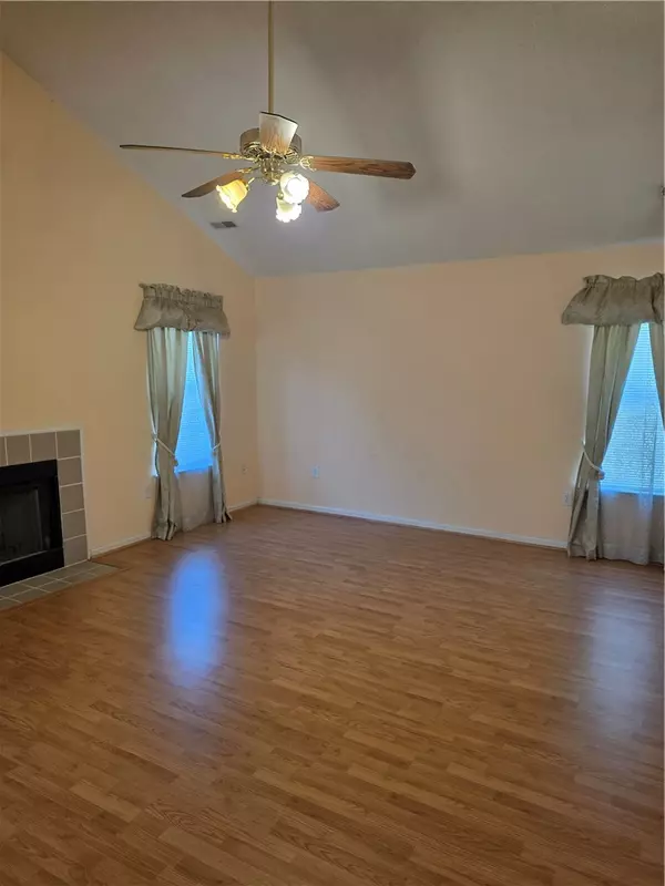 Greenville, SC 29607,10 Haley CT