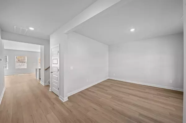 Spartanburg, SC 29301,556 Cozy Bluff RD