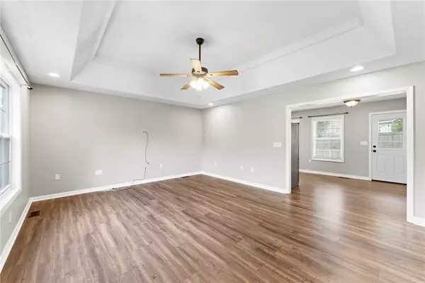 Easley, SC 29642,104 Brown DR