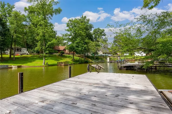 Iva, SC 29655,27 Widewater CT