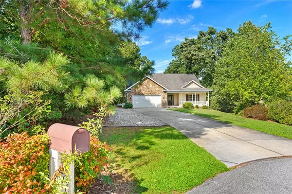 Seneca, SC 29678,307 Willowbrook LN