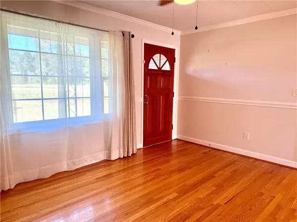 Seneca, SC 29678,1006 Kaye ST