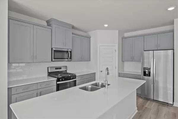 Taylors, SC 29687,108 Pleasure LN