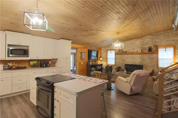 Mountain  Rest, SC 29664,147 Lakeside DR