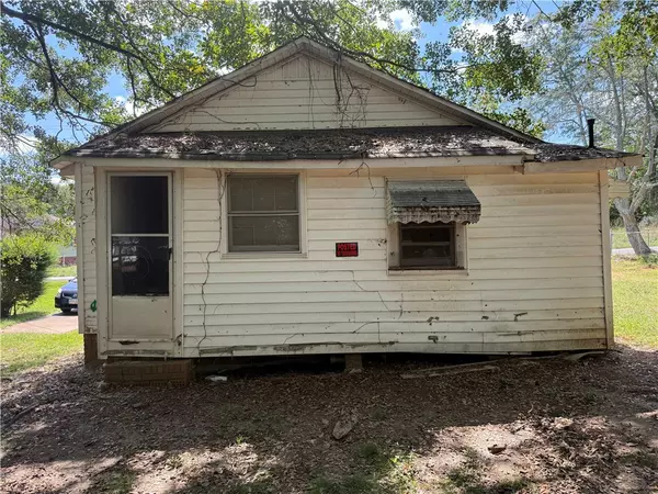 Williamston, SC 29697,37 Market ST