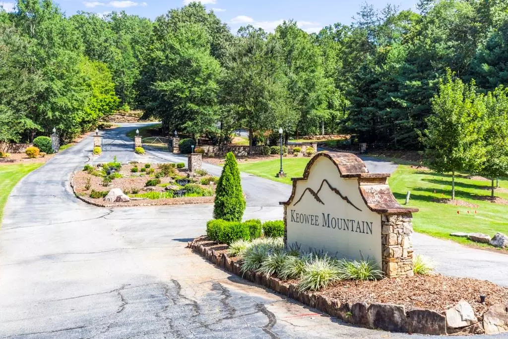 Pickens, SC 29671,306 Cliffside TRL