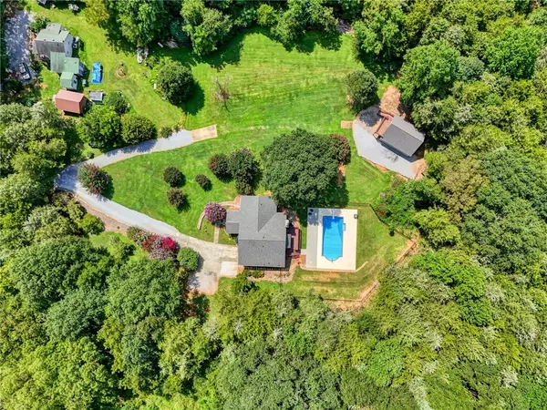 Easley, SC 29640,547 Crest DR