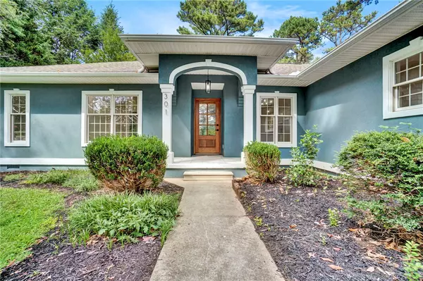 Seneca, SC 29672,301 Beech View CT