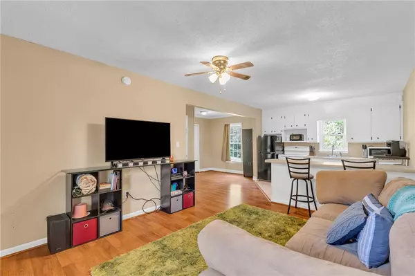 Easley, SC 29640,1389 Earls Bridge RD