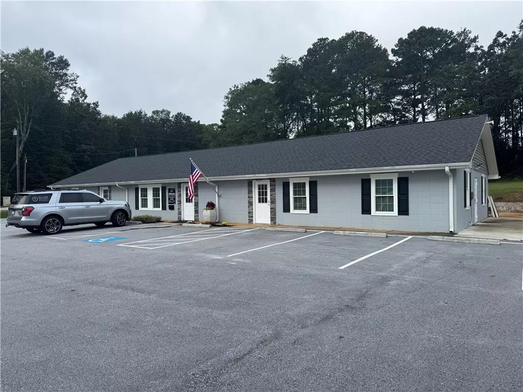 Seneca, SC 29678,815 Robin DR #Suite 2