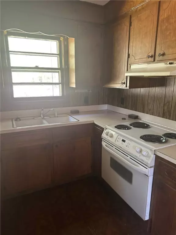 Honea Path, SC 29654,319 E Hampton AVE