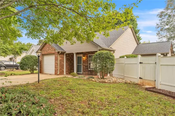 Pendleton, SC 29670,107 Colonial CT