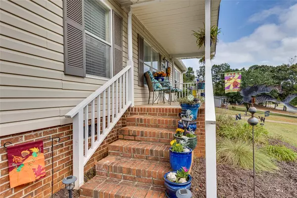 Townville, SC 29689,124 Singleton DR