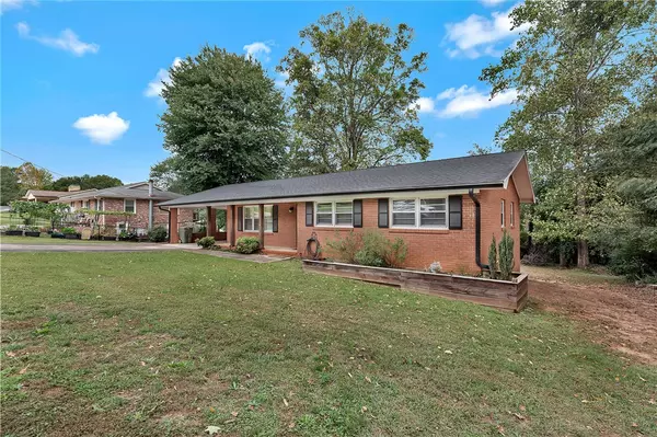 Clemson, SC 29631,117 Karen DR