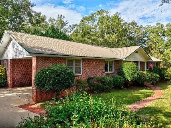 219 S Main ST, Due West, SC 29639