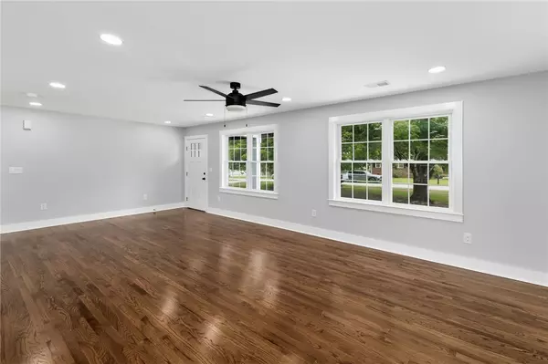 Laurens, SC 29360,203 Montgomery ST