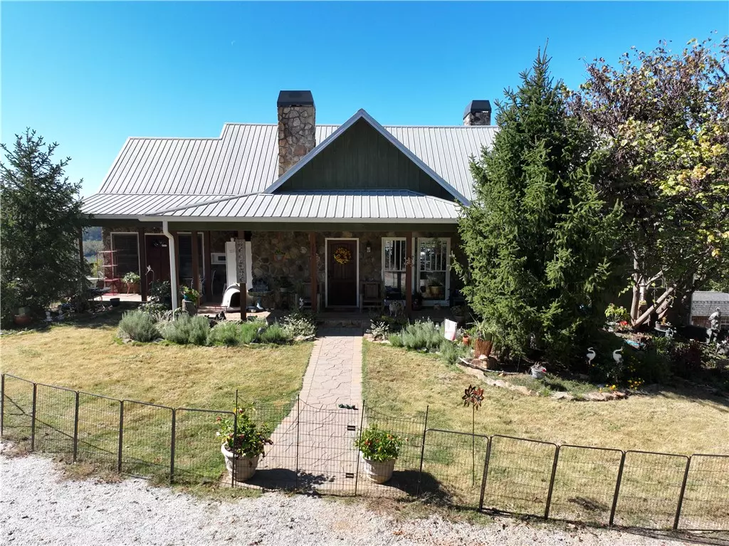 Westminster, SC 29693,284 River RD