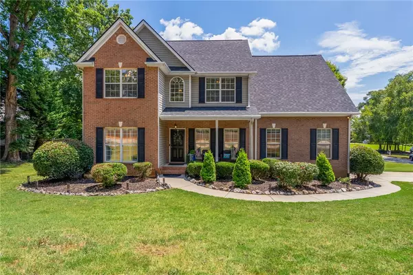1 Plum Creek LN, Greenville, SC 29607