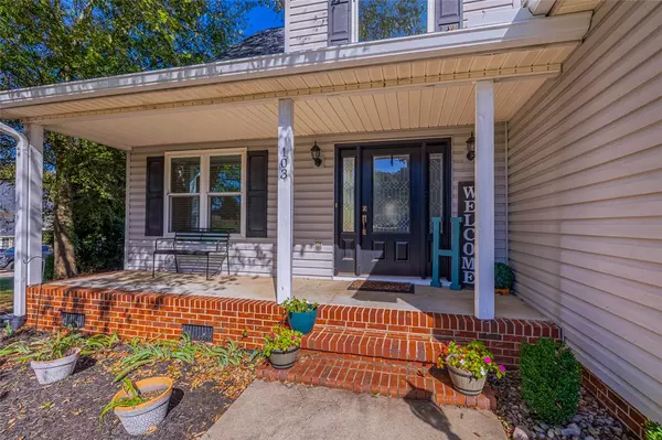 Anderson, SC 29621,103 Lyndhurst DR