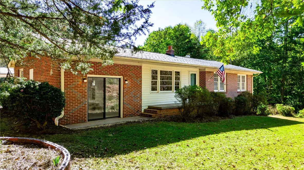 Westminster, SC 29693,105 Midway DR