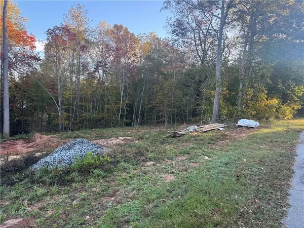 Walhalla, SC 29691,209 Castlebrook DR