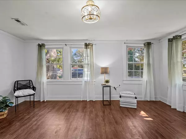 Spartanburg, SC 29303,323 Mulligan ST